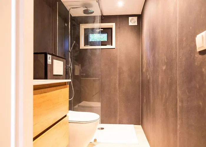 Sfeervol Ingericht 6 Persoons Chalet Aan De Bossen In 4-18 Alpesi faház *