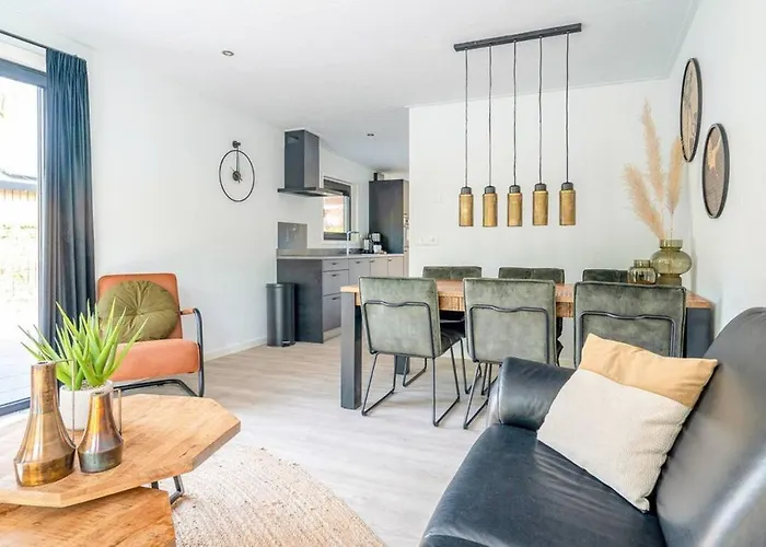 Sfeervol Ingericht 6 Persoons Chalet Aan De Bossen In 4-18 Alpesi faház