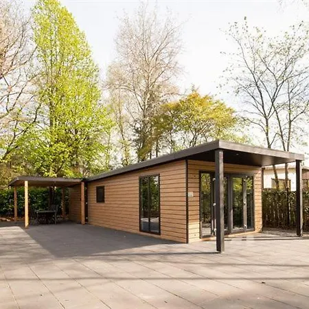 Sfeervol Ingericht 6 Persoons Chalet Aan De Bossen In 4-18 *